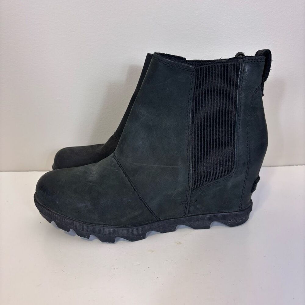 Sorel‎ Black Leather Wedge Pull On Booties Size 8.5